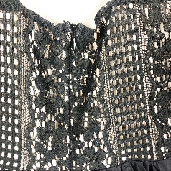HD in Paris Anthropologie Drea Bell Sleeve Lace Dress | Black | Size Medium - Picture 12 of 14